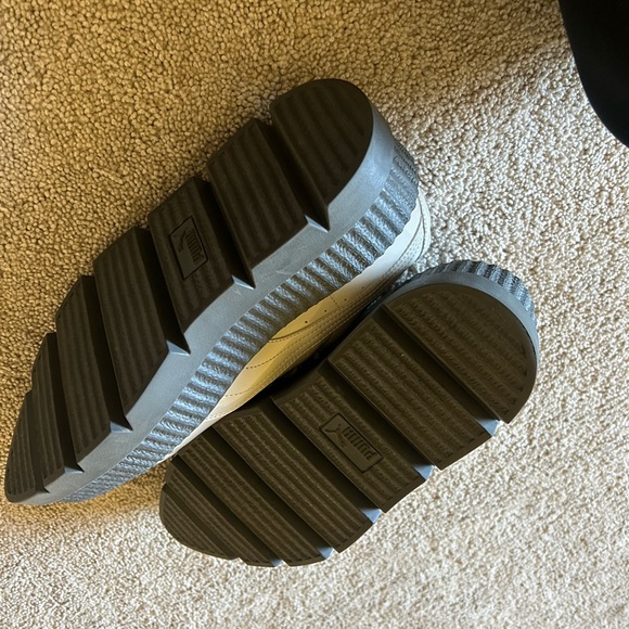 Fenty by Rihanna  size 8 - Picture 11 of 13